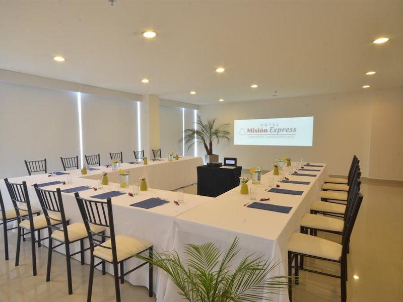 Mision Express Monterrey Aeropuerto La Fe Hotel Apodaca Ngoại thất bức ảnh
