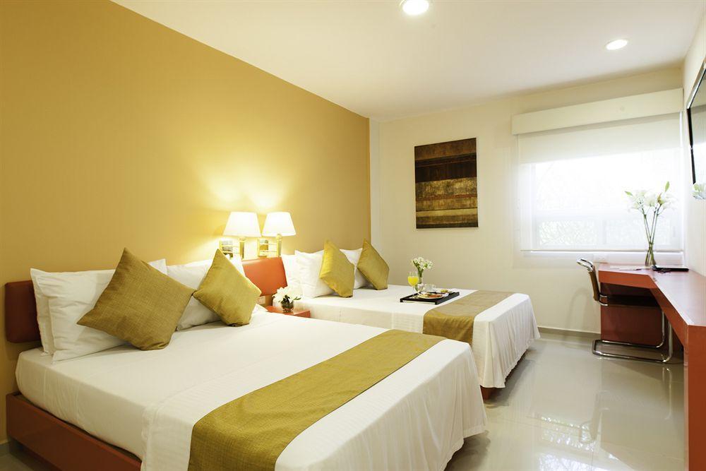 Mision Express Monterrey Aeropuerto La Fe Hotel Apodaca Ngoại thất bức ảnh