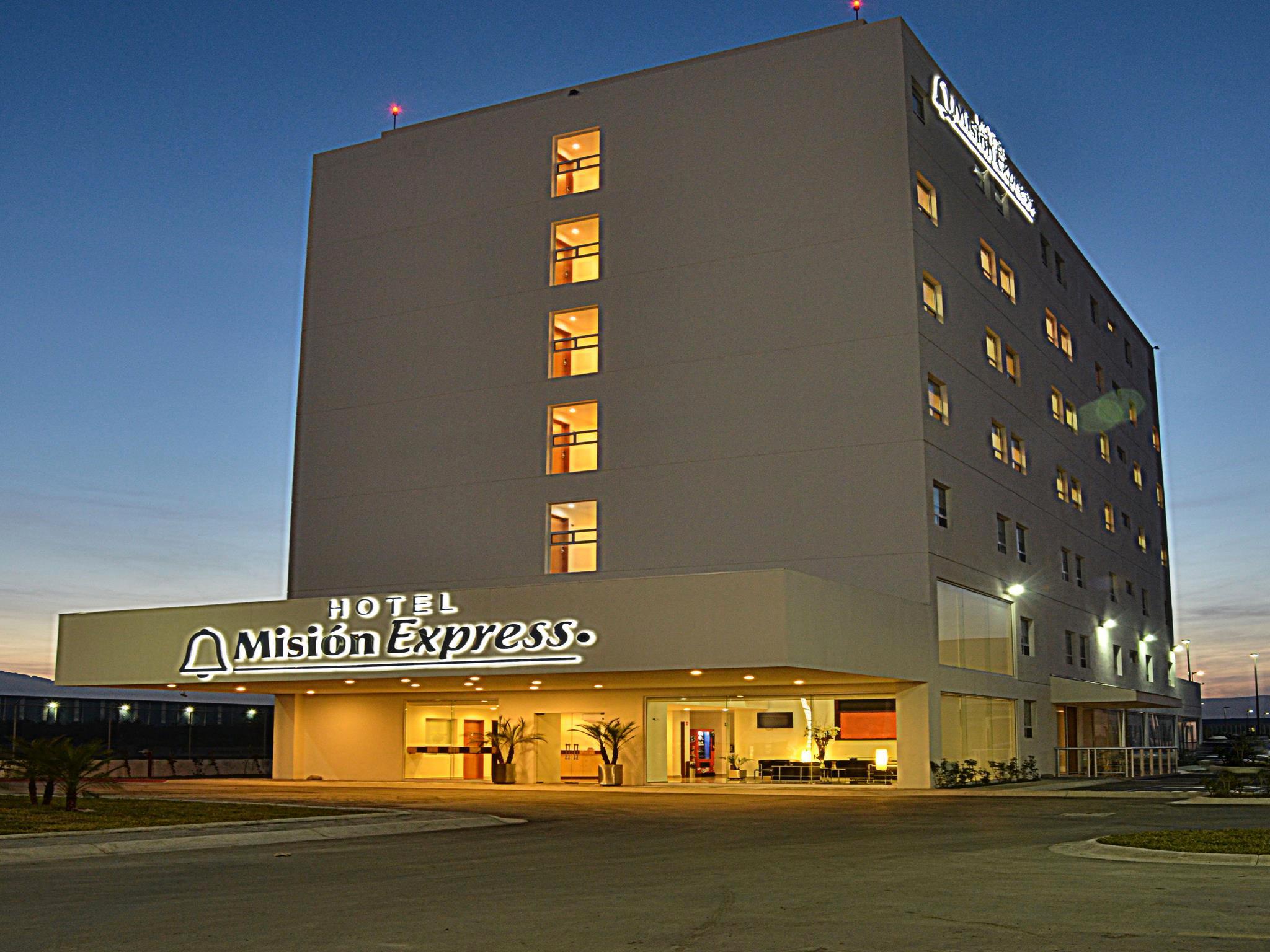 Mision Express Monterrey Aeropuerto La Fe Hotel Apodaca Ngoại thất bức ảnh