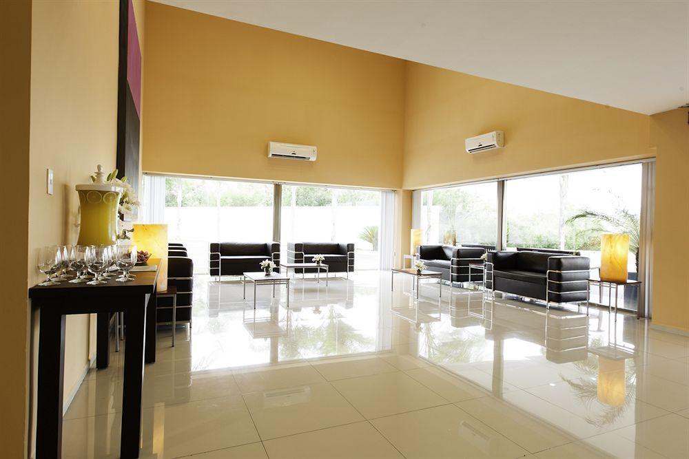 Mision Express Monterrey Aeropuerto La Fe Hotel Apodaca Ngoại thất bức ảnh