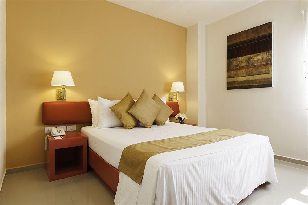 Mision Express Monterrey Aeropuerto La Fe Hotel Apodaca Ngoại thất bức ảnh