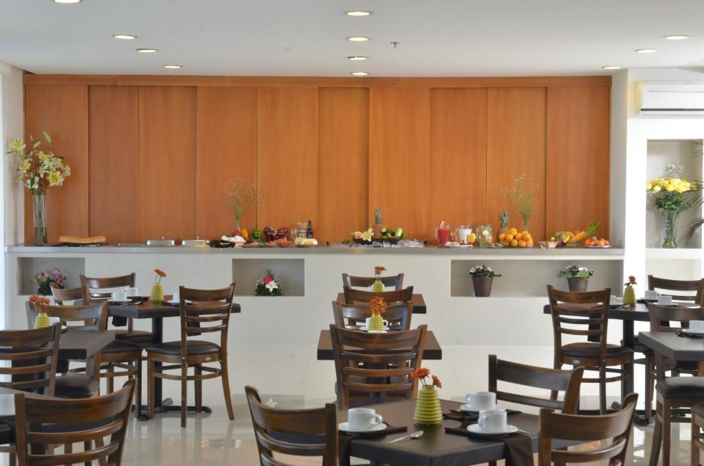 Mision Express Monterrey Aeropuerto La Fe Hotel Apodaca Ngoại thất bức ảnh